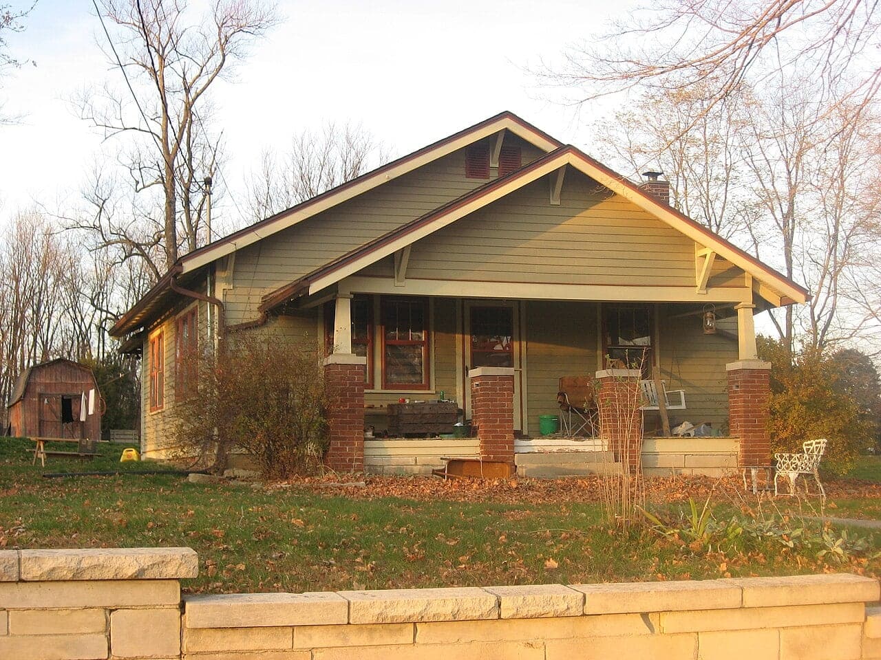 A good example: the whole front of a bungalow, straight on, in daylight